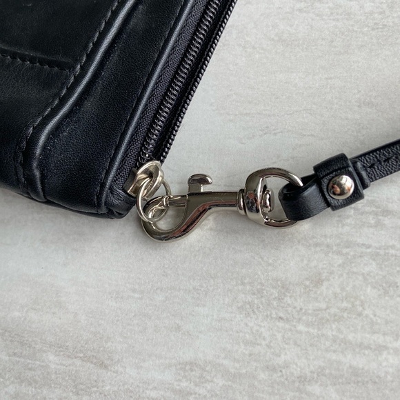 COACH Wristlet - Picture 4 of 13